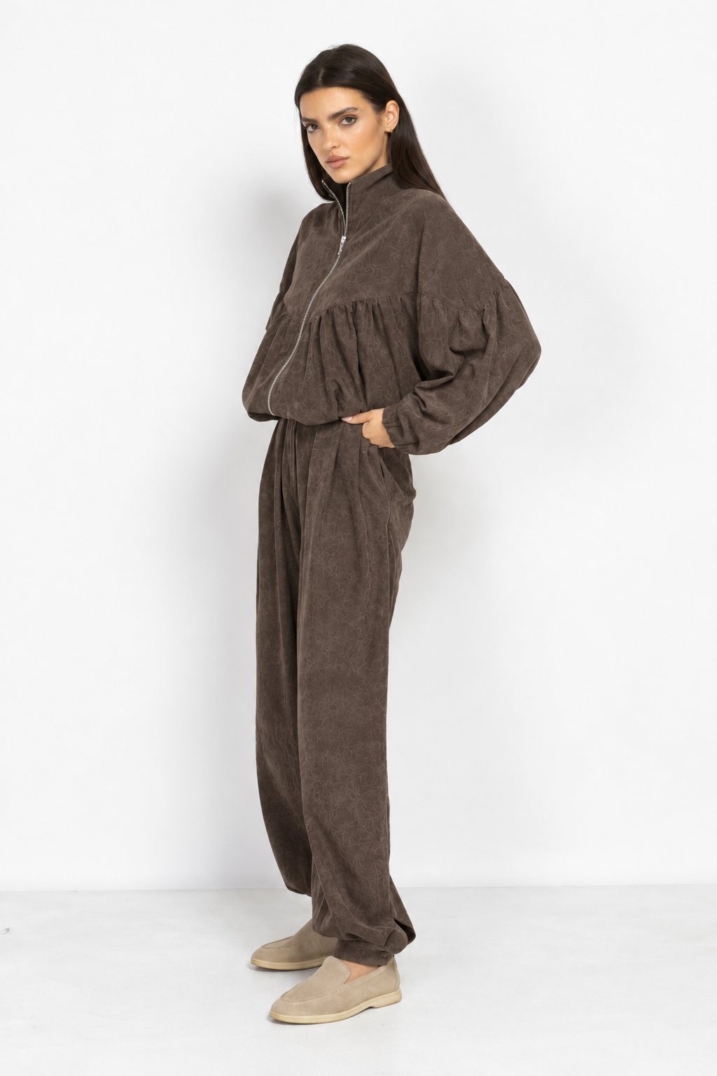 Bomber Jacket with Voluminous Sleeves and Gathered Details in Brown