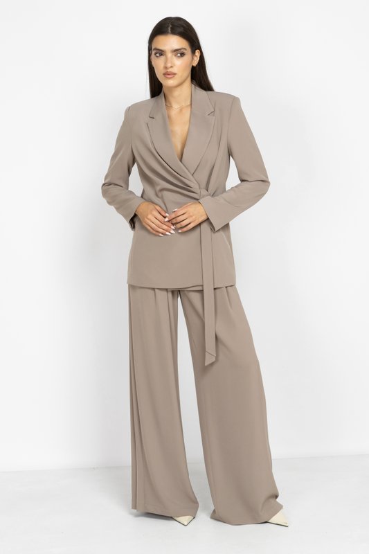 Long Pleated Trousers in Mocha