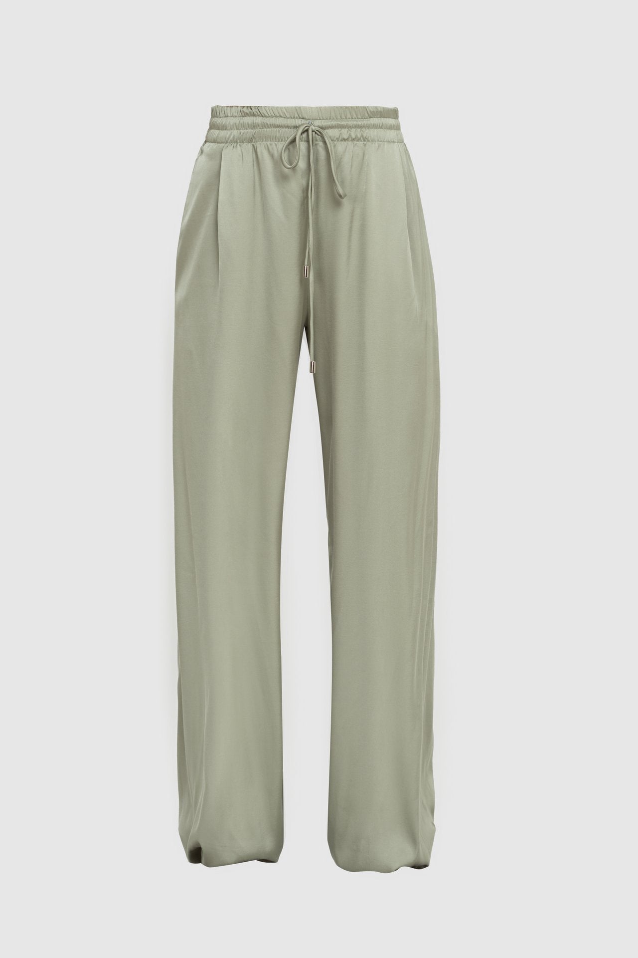 light green balloon-leg trousers