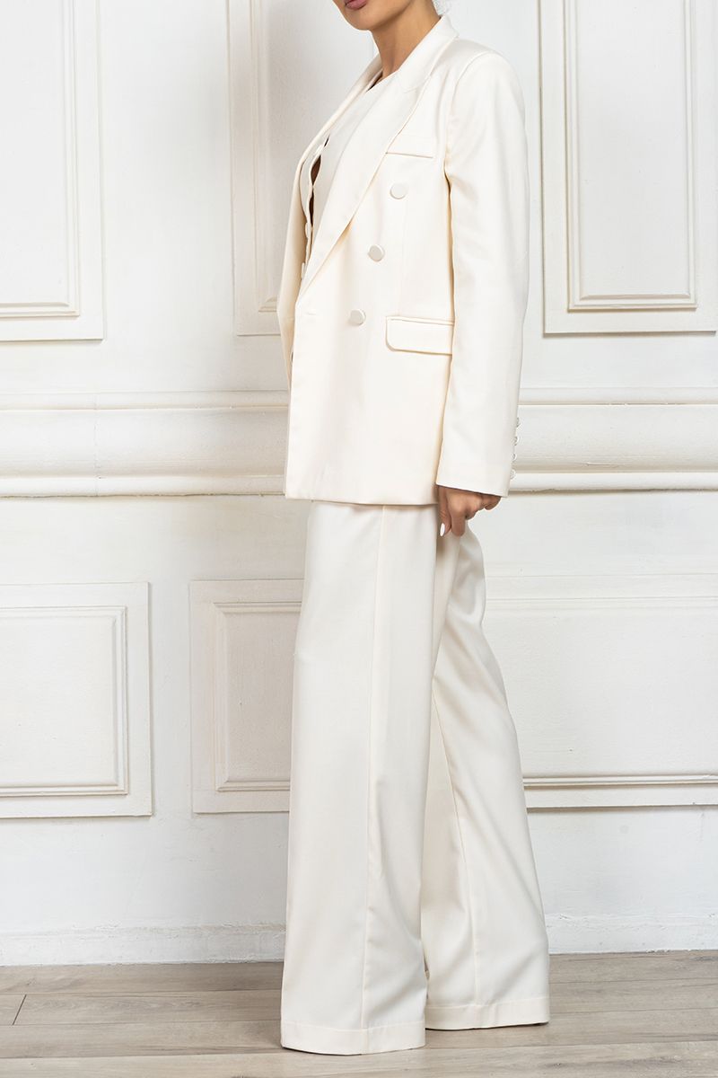 Wide leg trousers in white