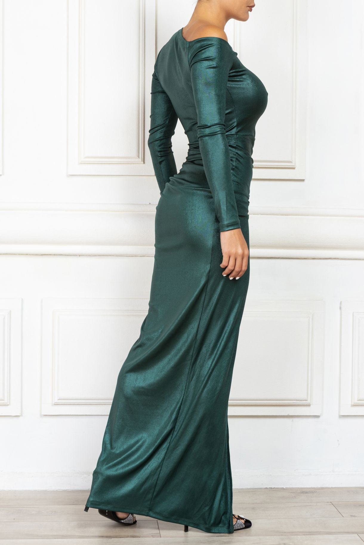 Maxi asymmetric long sleeve dress with ruched detail in green