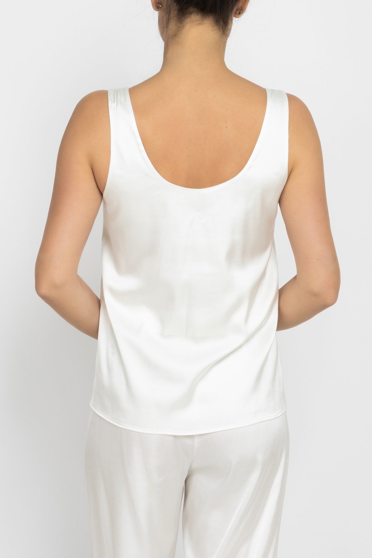 White wide-fit top